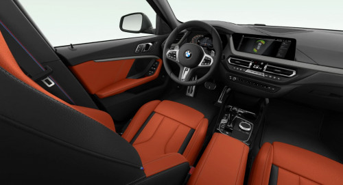 BMW_1 Series_2024년형_가솔린 2.0_M135i xDrive_color_int_Leather 'Dakota' with perforations Magma Red Grey highlight.jpg